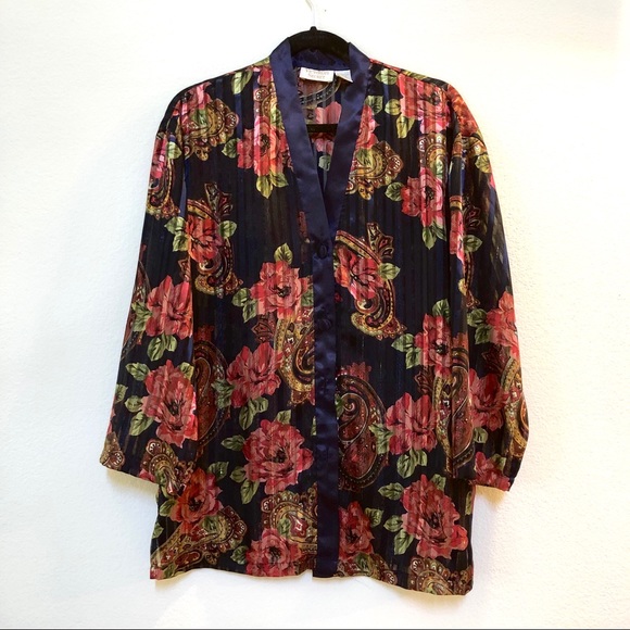 Victoria's Secret Other - Vintage Victoria’s Secret silky floral sleep top